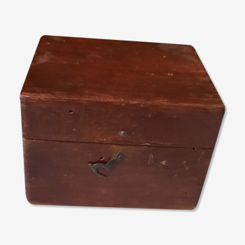 Wooden box