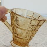 Pichet miniature en verre