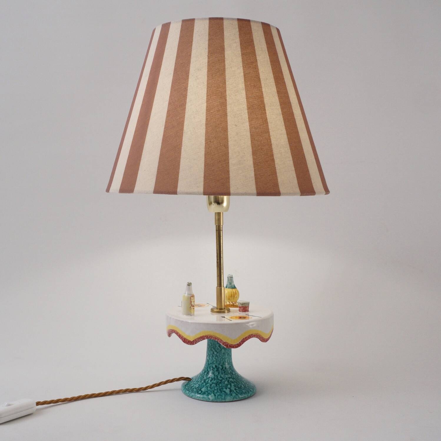 Vintage Florentine ceramic table lamp from the 1950s by MAF, Italian.