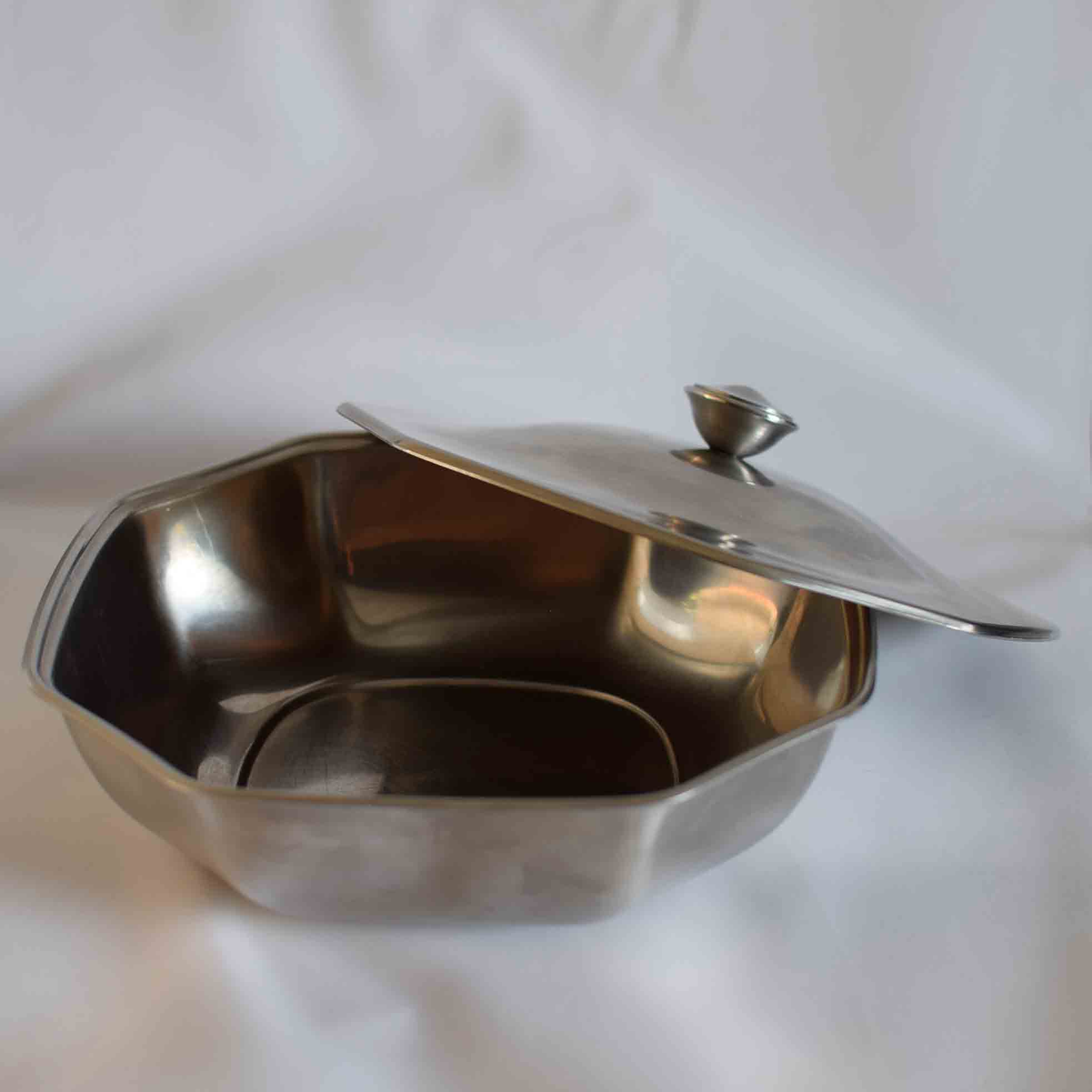 Vegetable soup tureen Letang Rémy