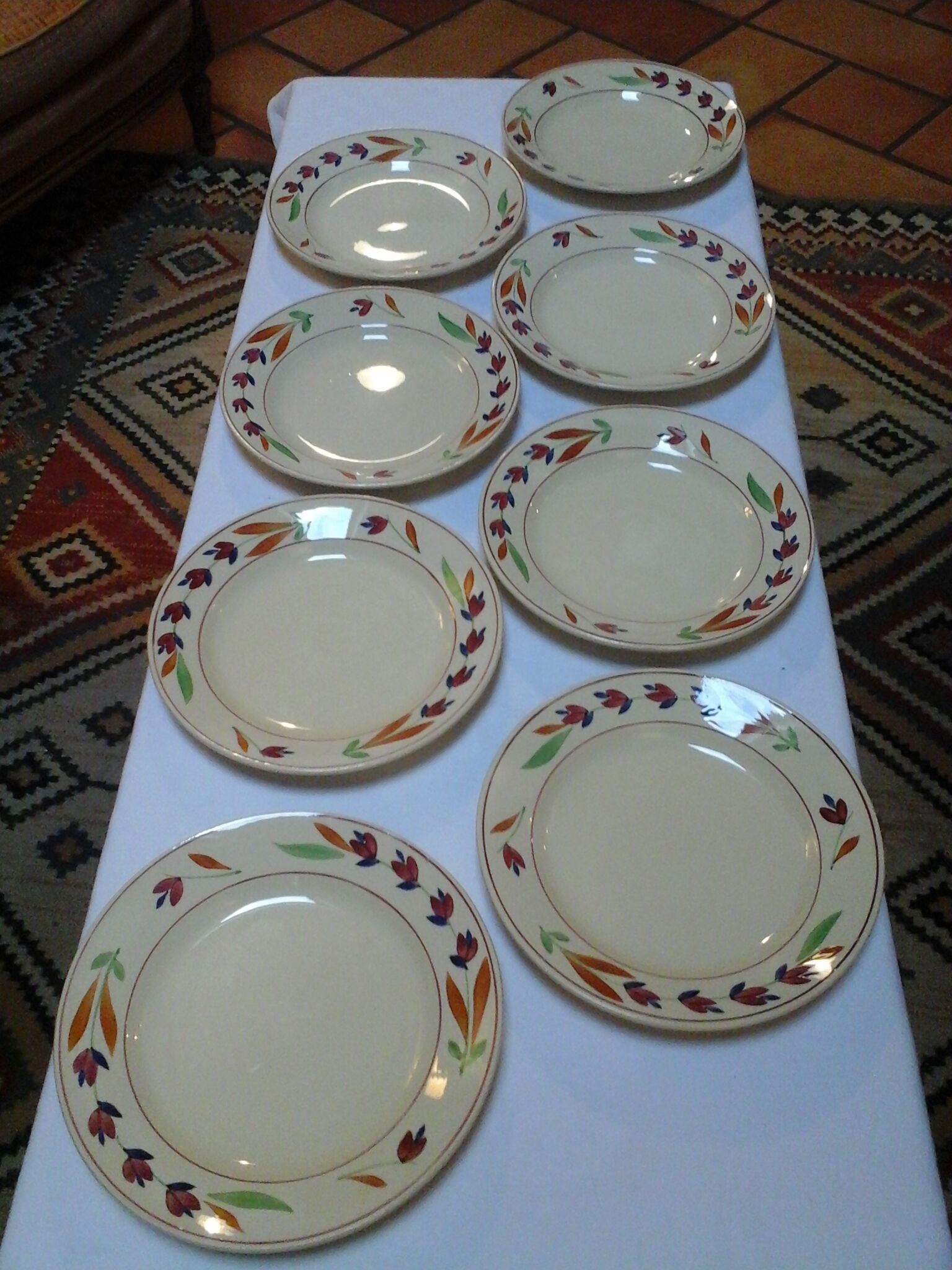 Ensemble de 8 Assiettes plates Jeannine / Gien