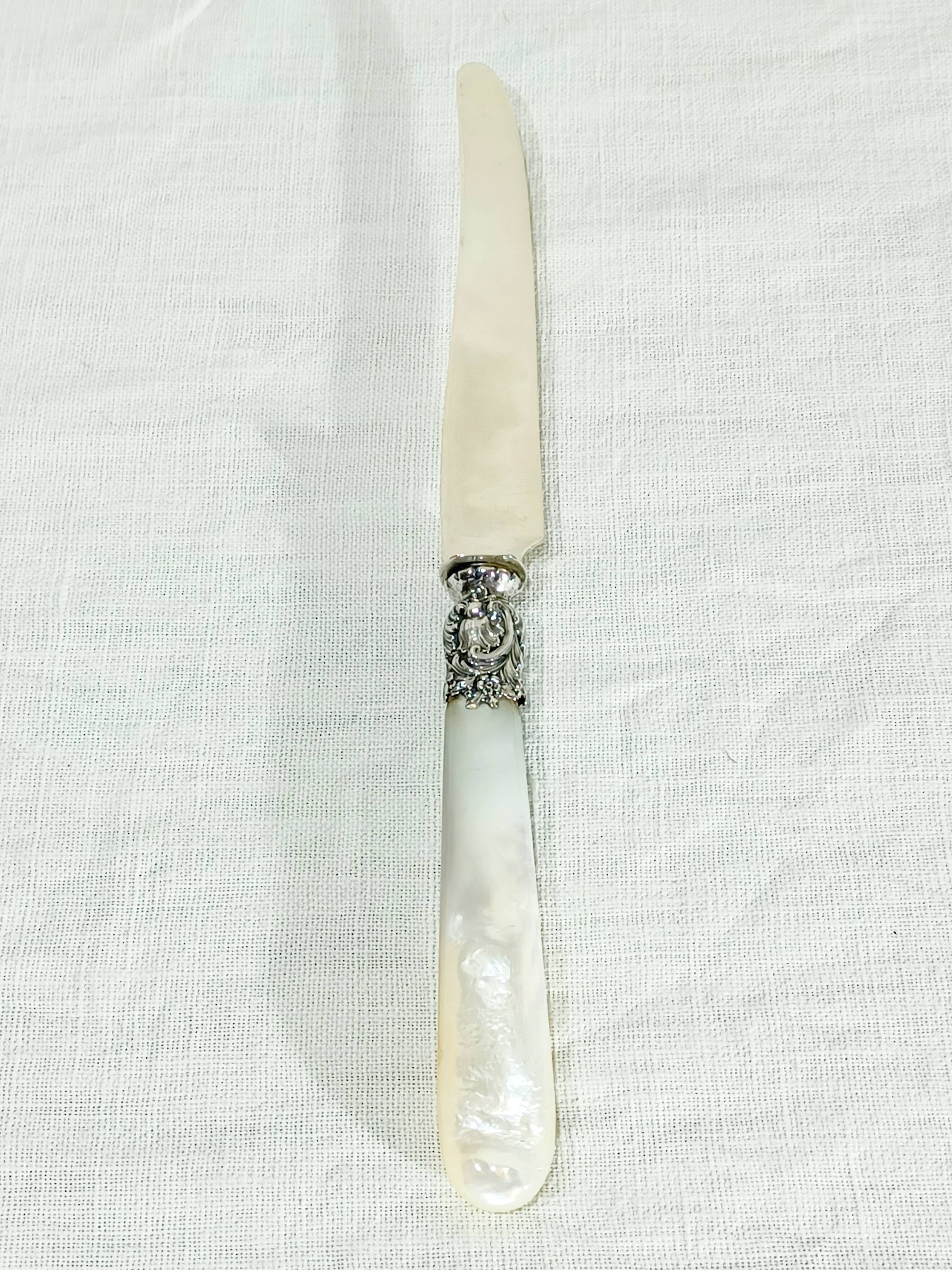 Paul Canaux et Cie – 13 Silver and Mother-of-Pearl Knives