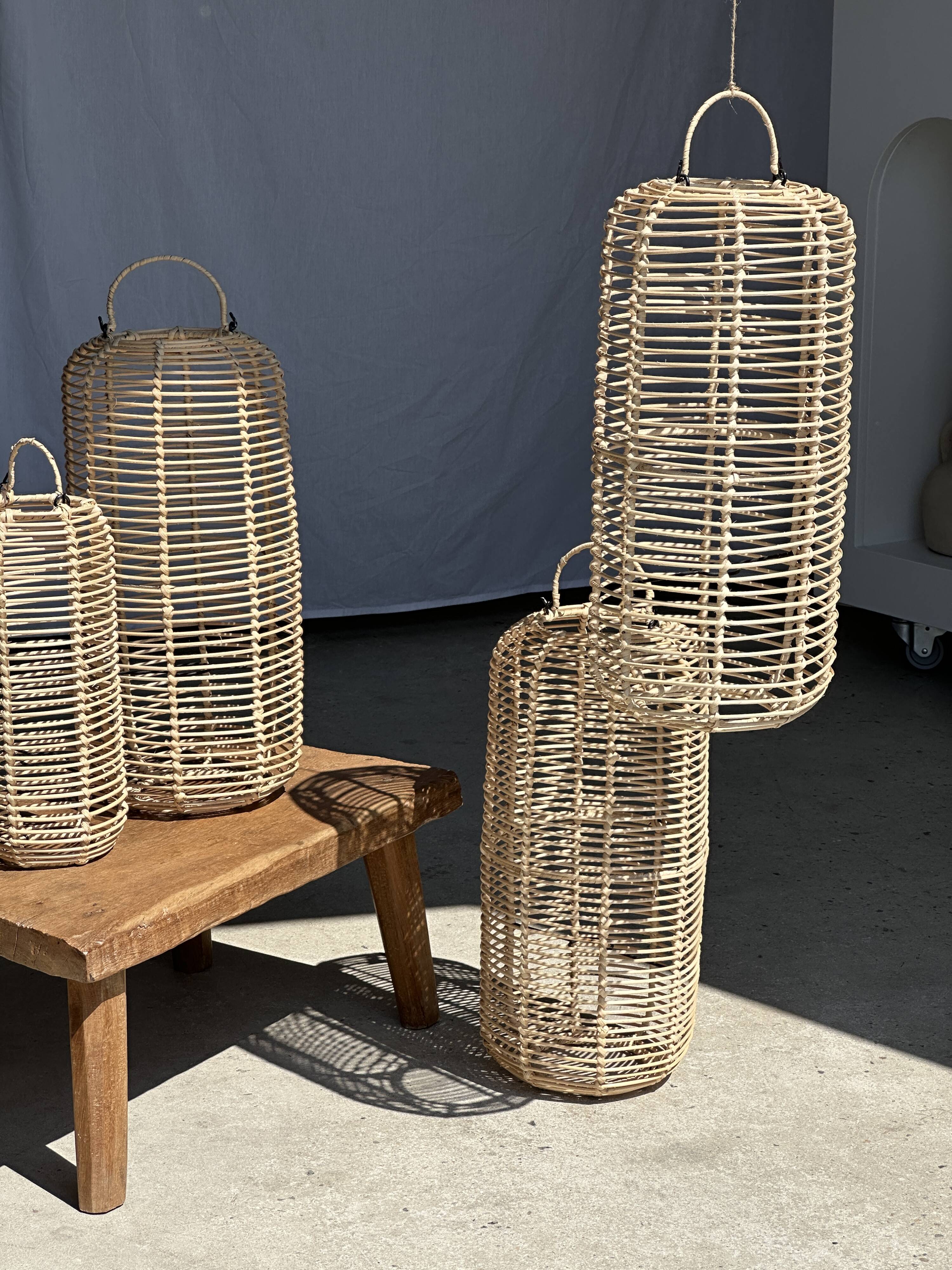 Small lantern-shaped rattan suspension H35 D15