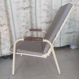 Reclining rest chair by Jean Prouvé (1954-1957)