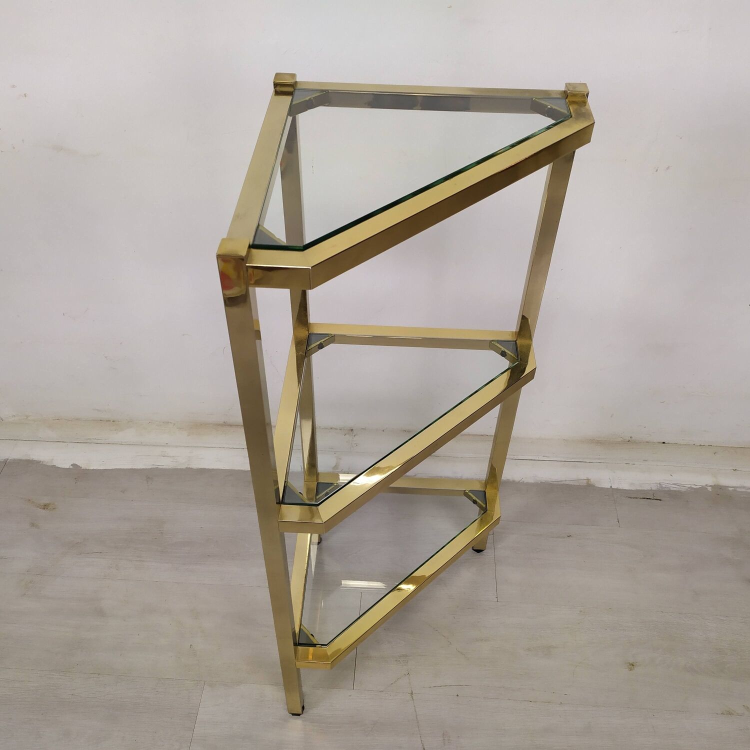 Vintage corner shelf