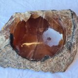Empty pockets alabaster natural stone