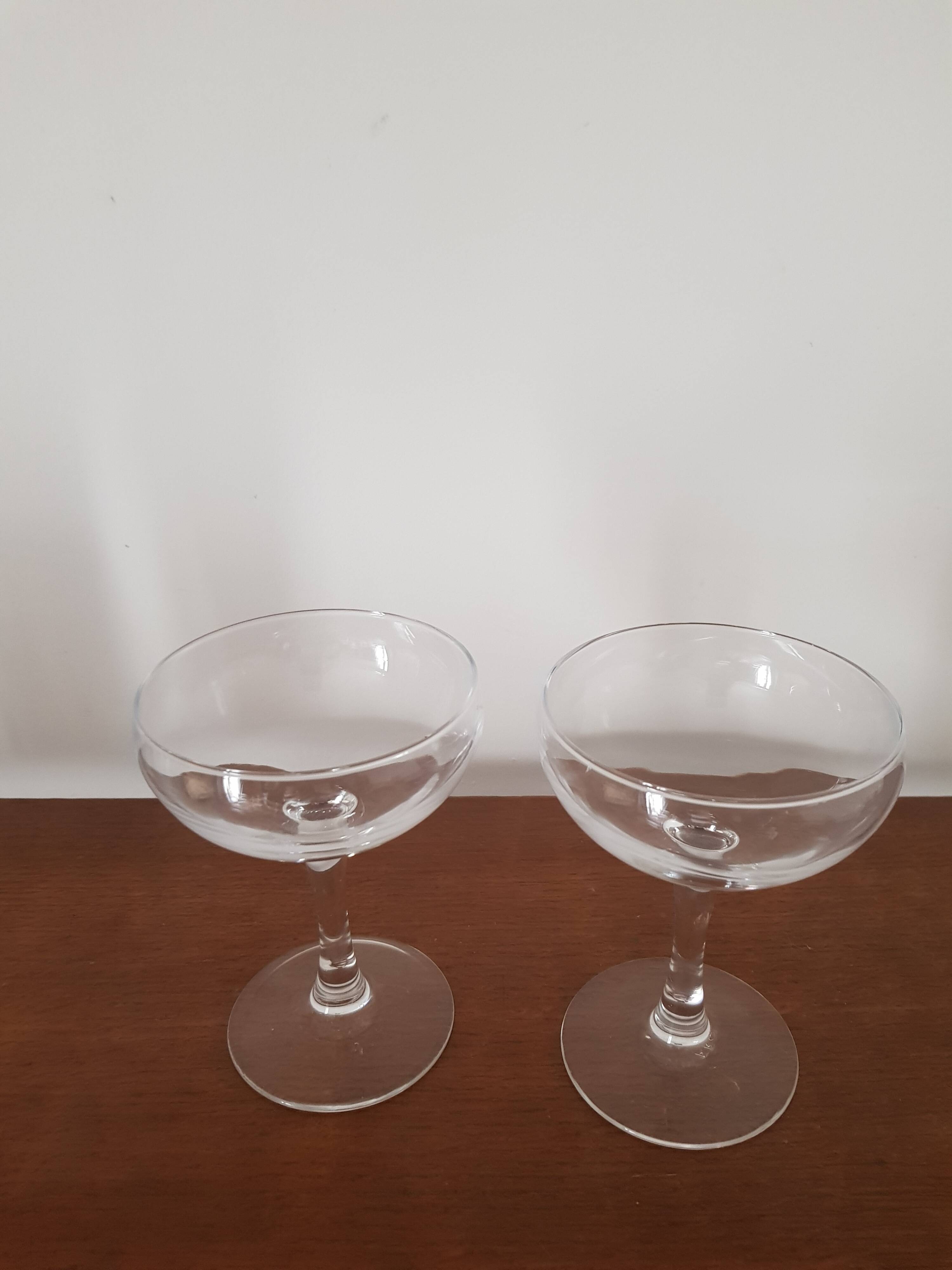 Set of 2 vintage cups