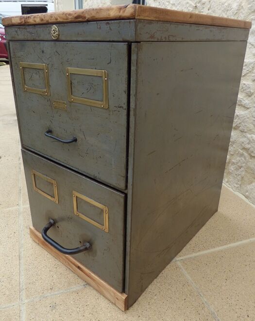 Real industrial furniture two drawers brand RONEO metal mobiler Paris -Lilas