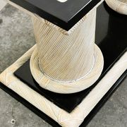 Table console en rotin organique Howard Dilday des années 1970 avec bordure laquée noire.