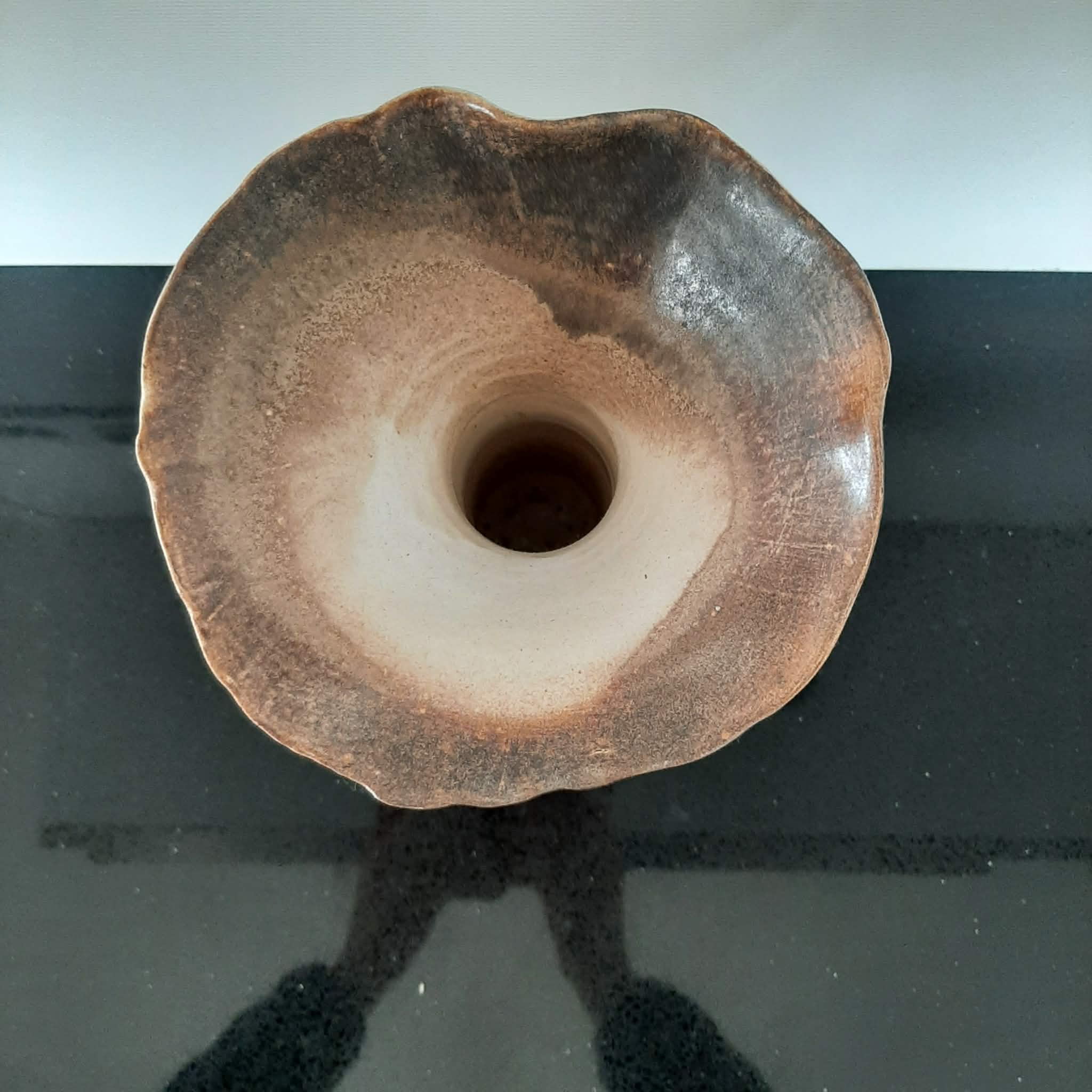 Pottery vase corolla shape in stoneware / 22 cm