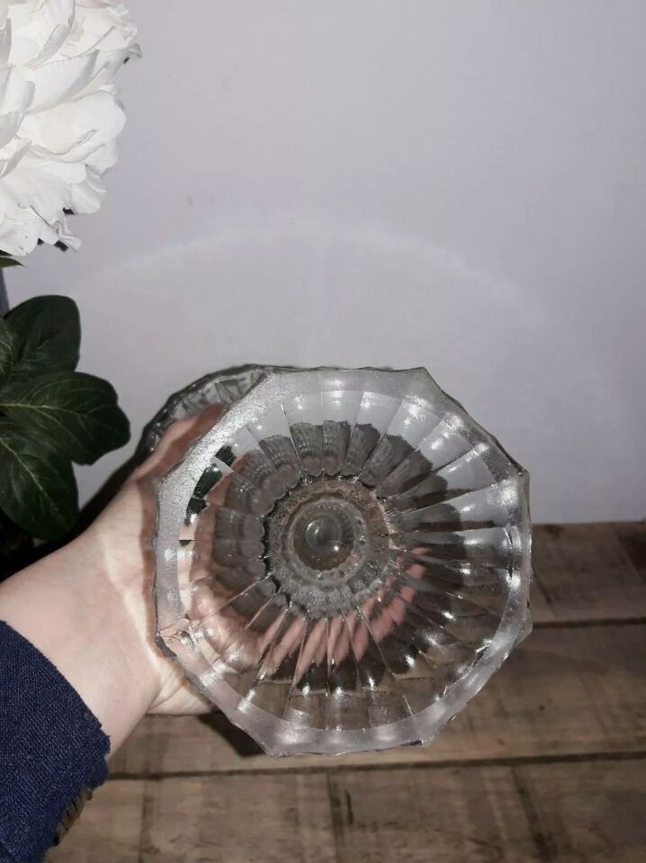 Glass vase