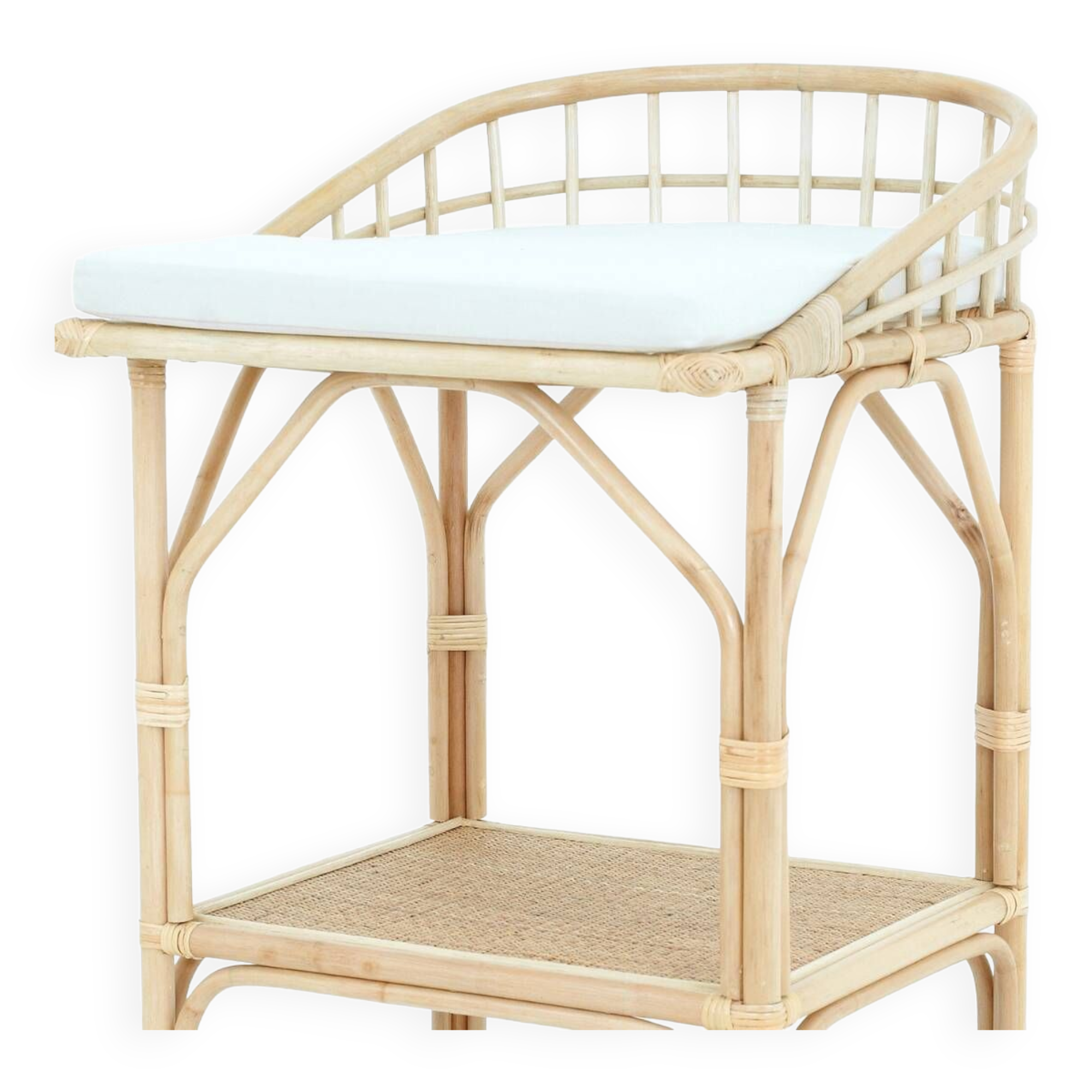 Runa rattan changing table