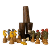 Deluxe Antique Game Little Horses 4 cups 4 dice made of bone and 16 horses