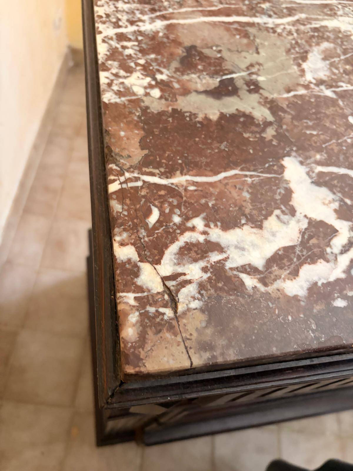 Grande commode avec miroir