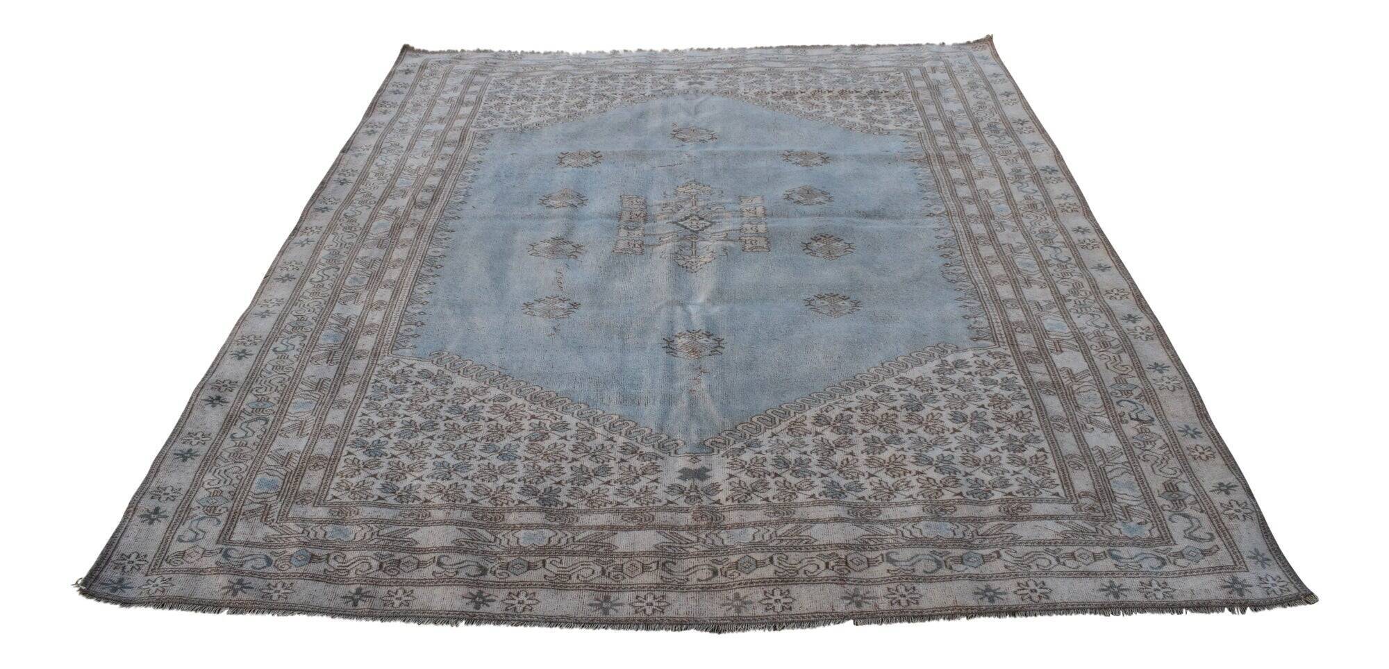 Vintage Turkish Oushak rug 212x265 cm