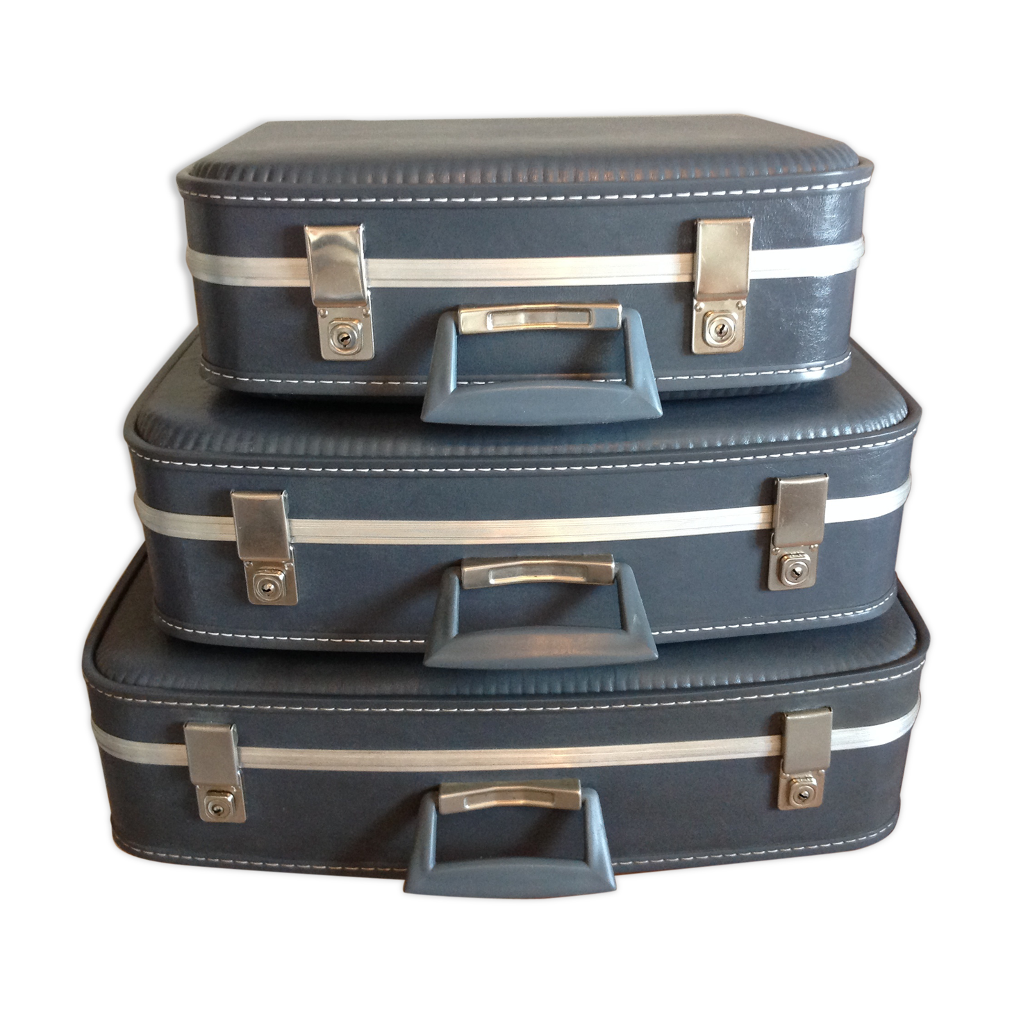 Set of three grey air hostess suitcases / vintage 60s-70s