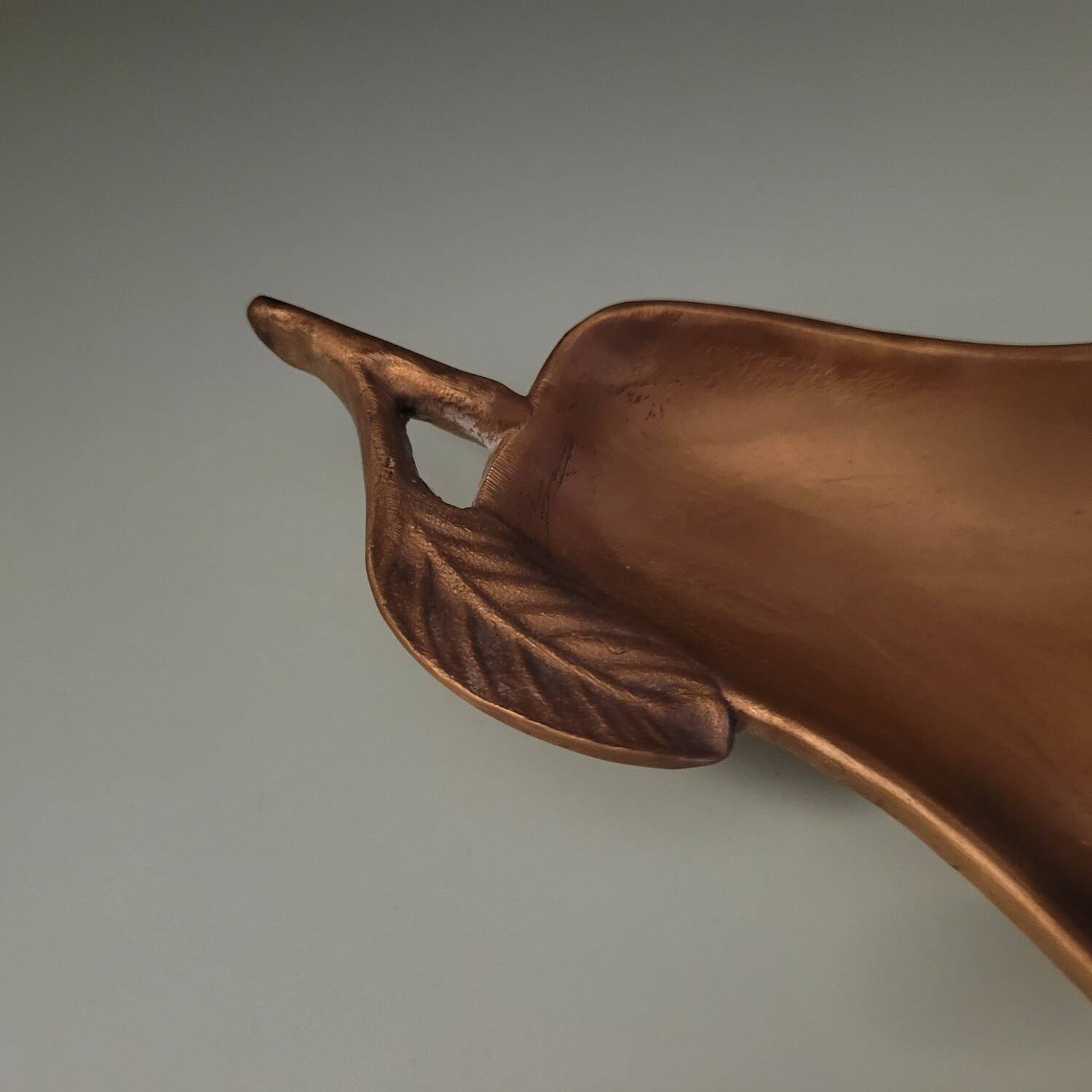 Brass-plated bronze pear-shaped pocket emptier – organic design – 1960s