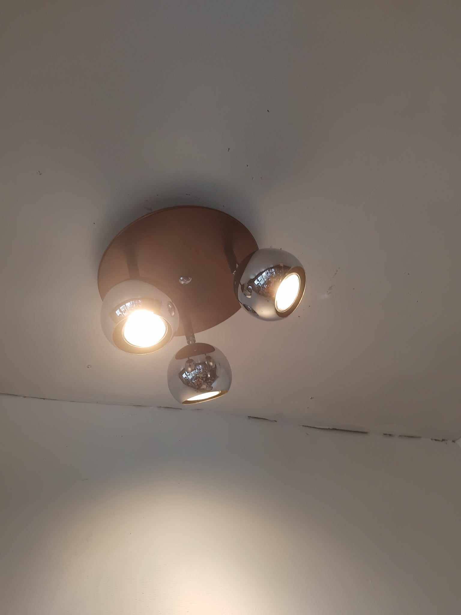 Space Art 70/80 ceiling light with 3 chrome spots.