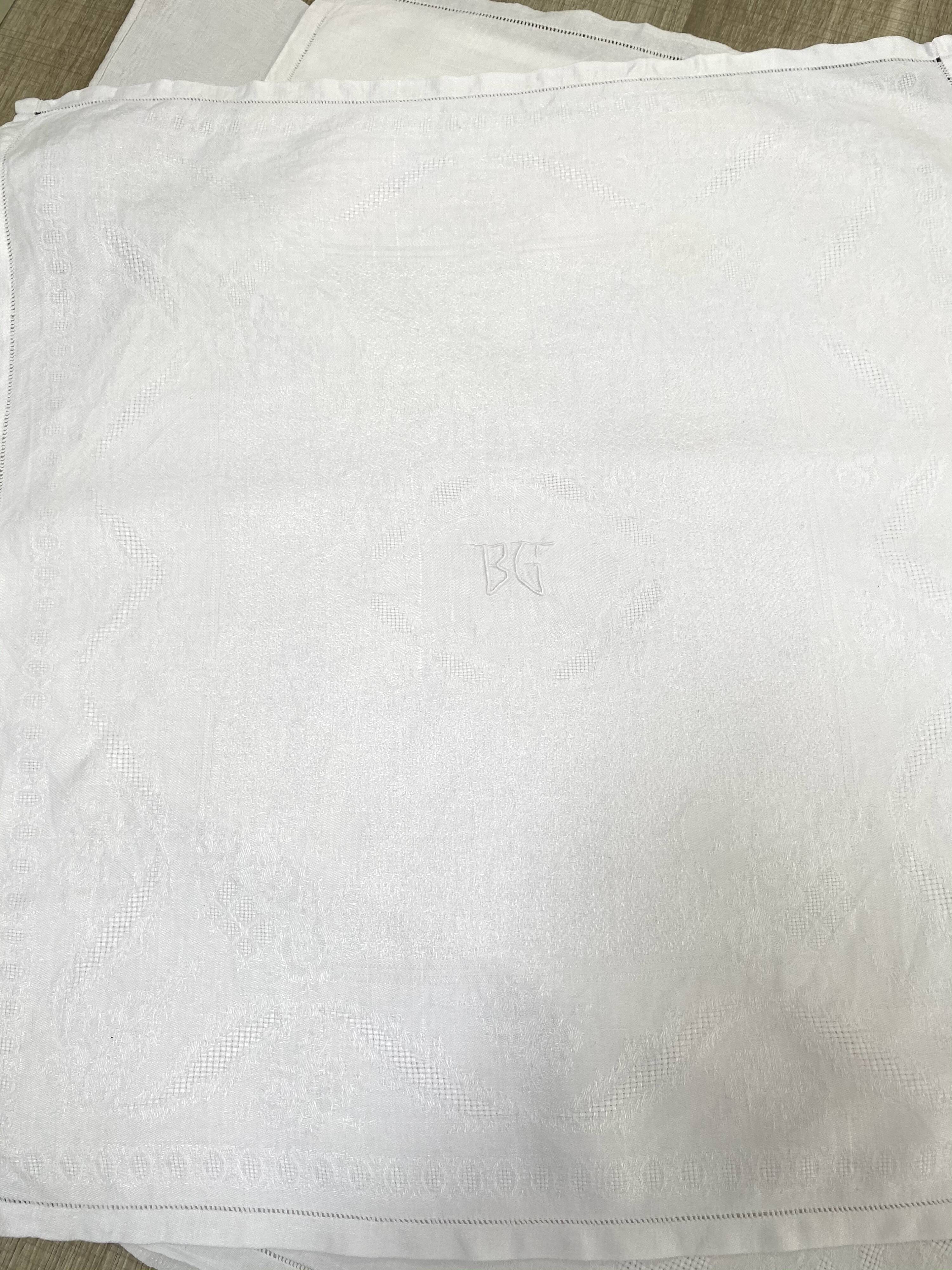 Set of 2 monogram napkins BG and GJ