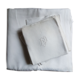 Nappe and its 10 gd monogram towels