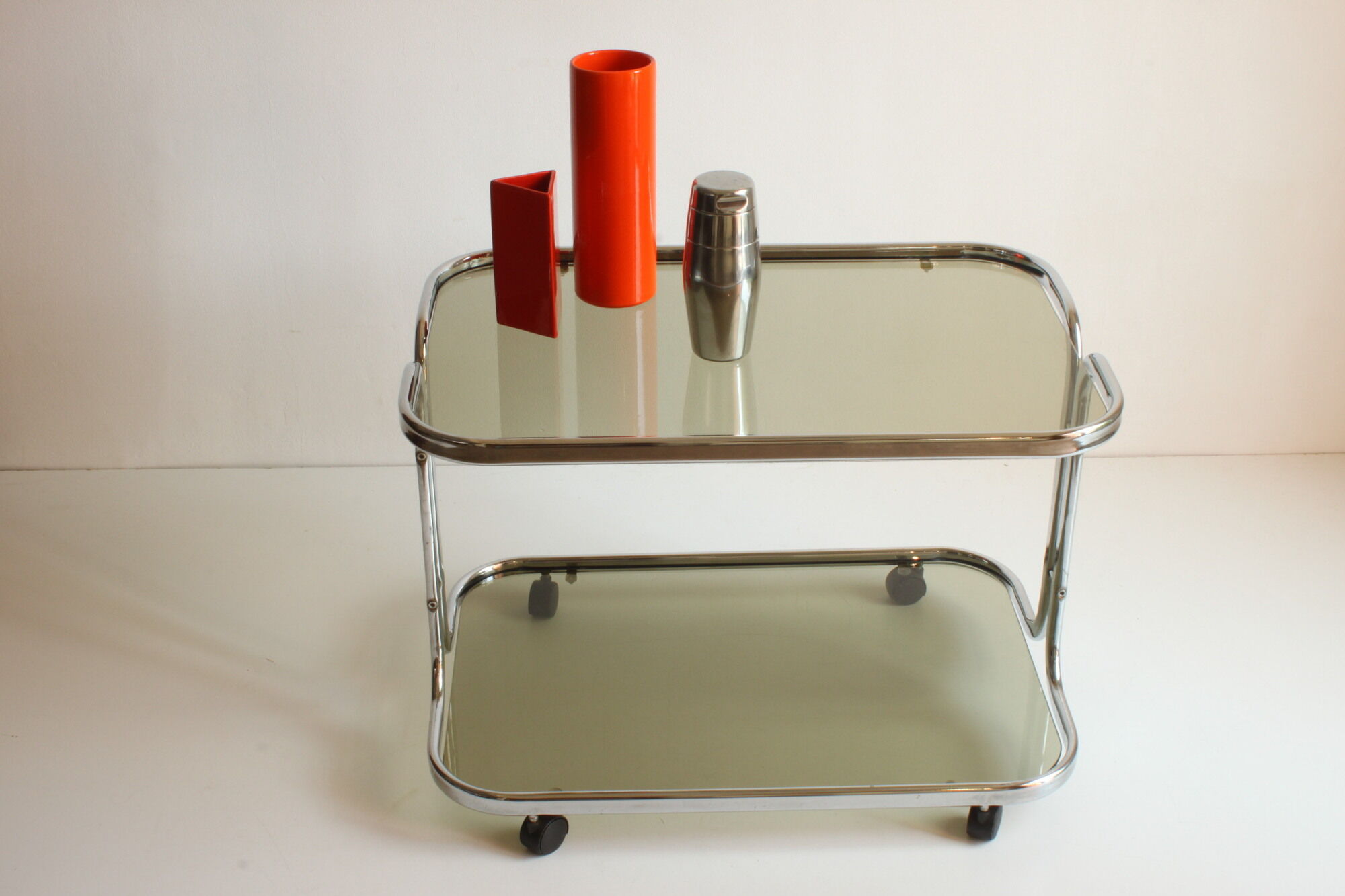 Chrome and smoked glass vintage bar cart trolley, 1970s.