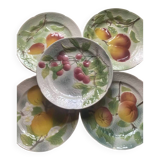 Set of 5 flat plates in Saint-Clément Barbotine earthenware with seasonal fruit motifs