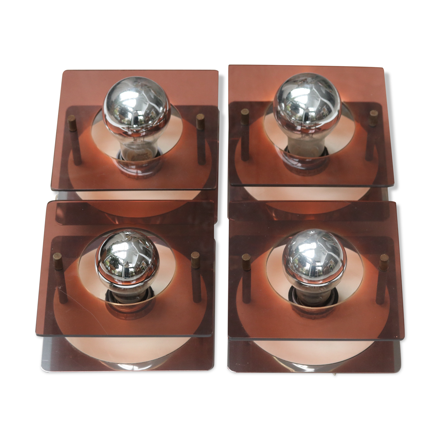 Series of 4 square wall sconces in Plexiglas and metal, 1970