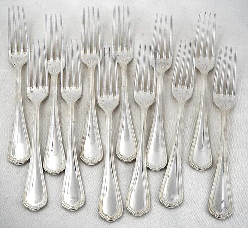Christofle Spatours 12 table forks, 20.7 cm, silver-plated metal in perfect condition.