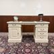 Bureau Chesterfield classique crème anglais
