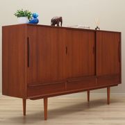 Buffet haut en teck, design danois, années 1960, production : Danemark