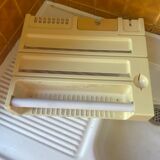 Servant wall kitchen door sopalin paper towel and food film and aluminum kitchen