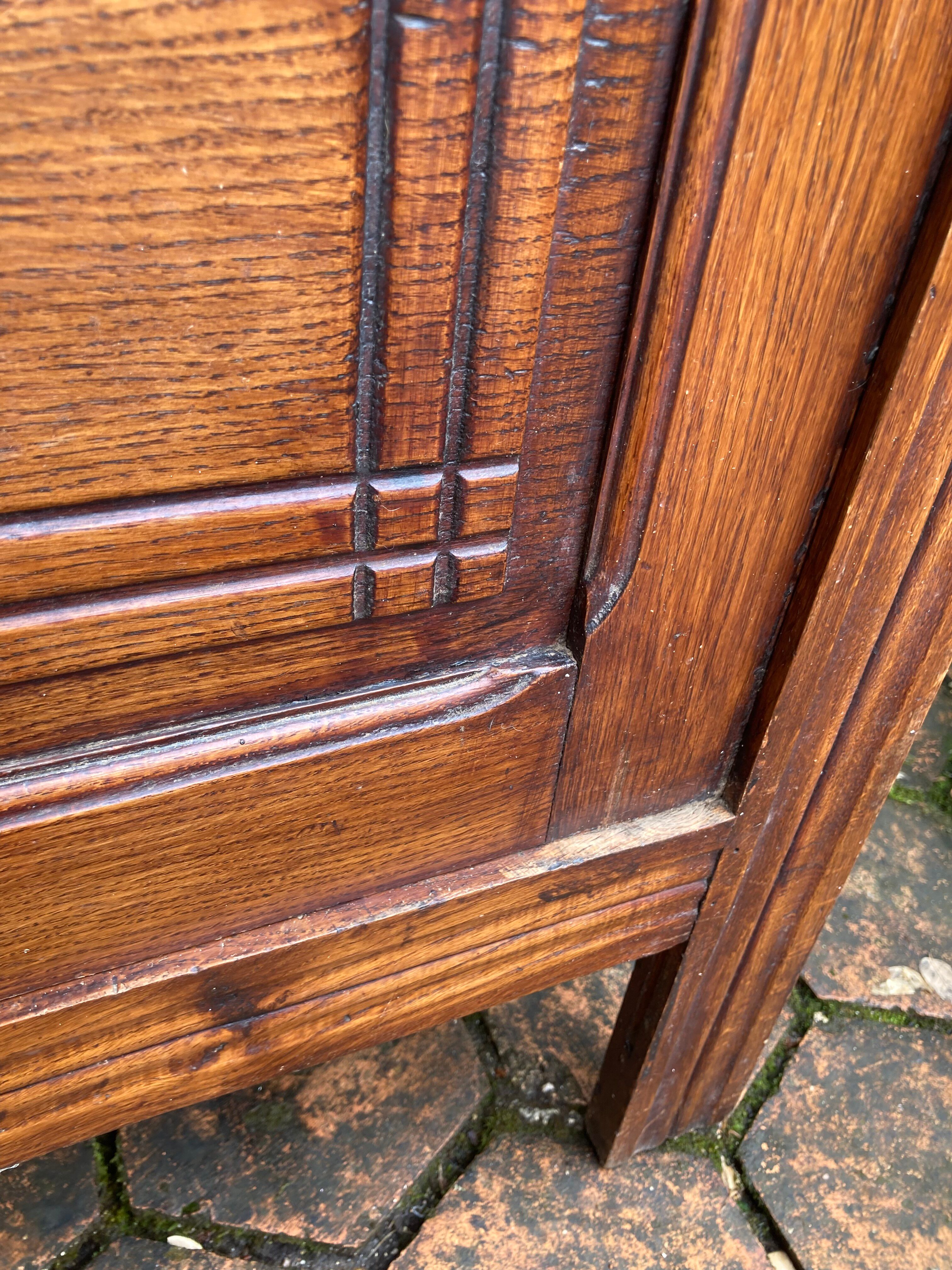 Armoire vitrée style art déco