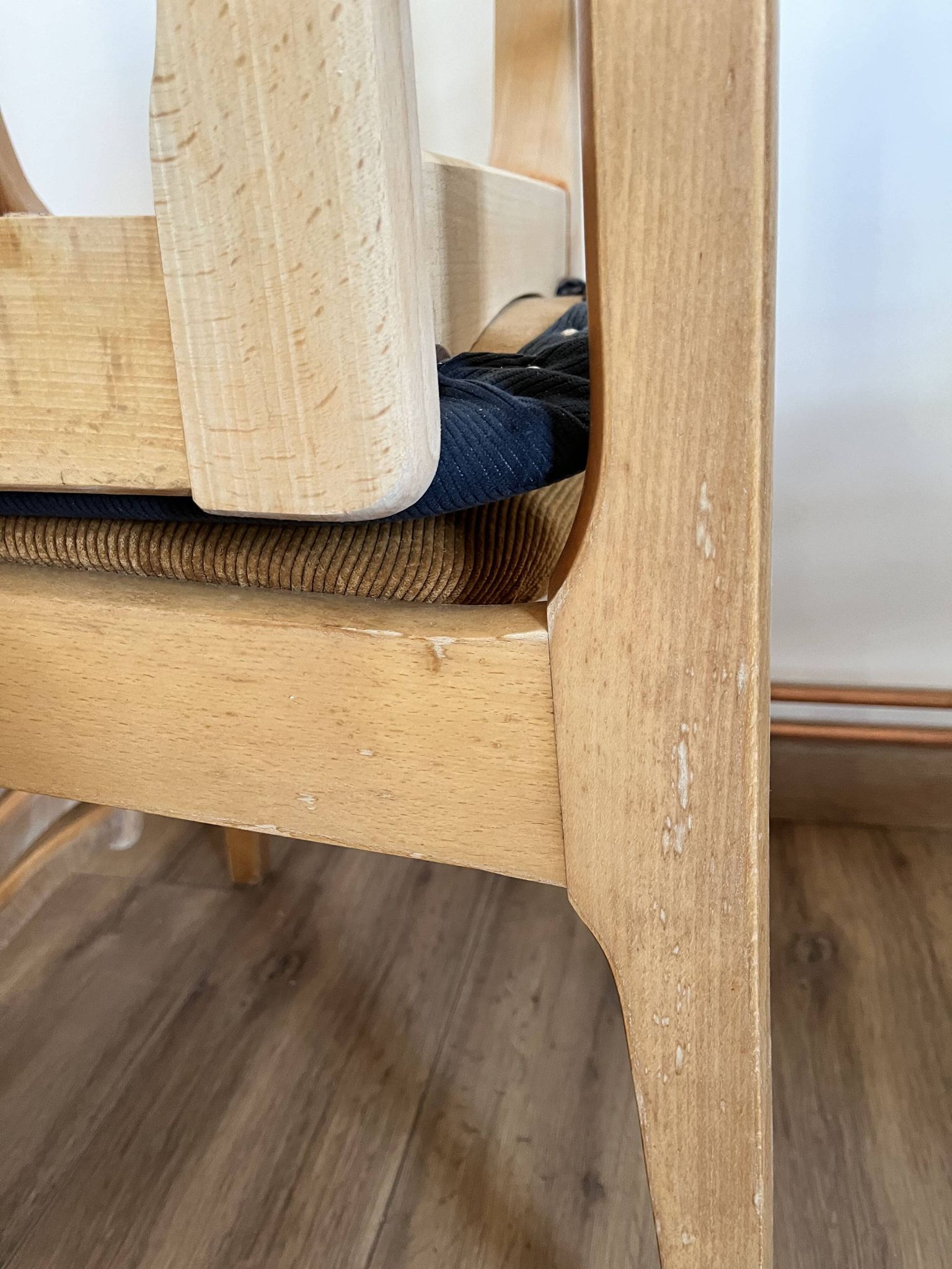 Set of 4 ribbed fabric chairs