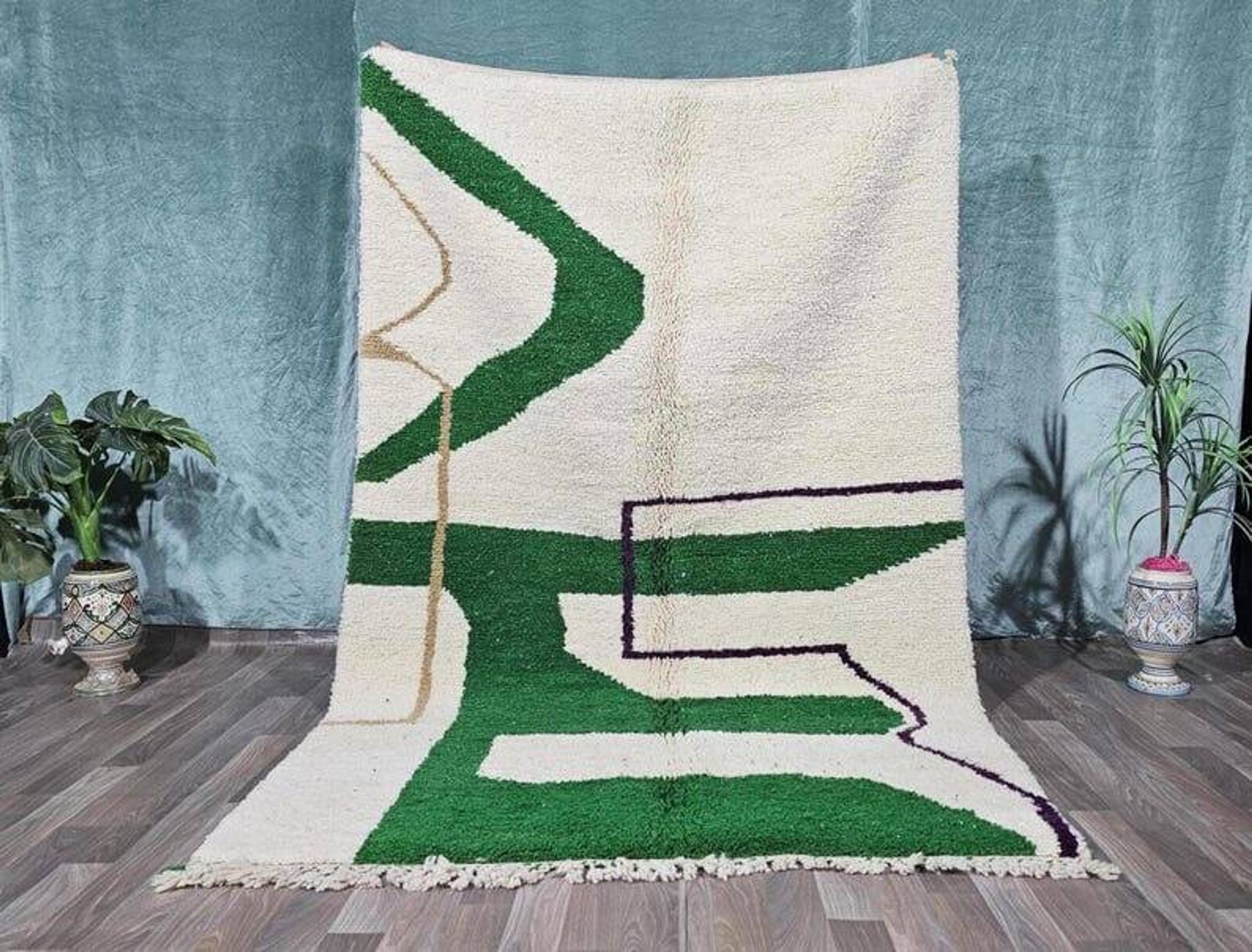 Berber rug made of natural wool, handwoven, size 250 x 250 cm.