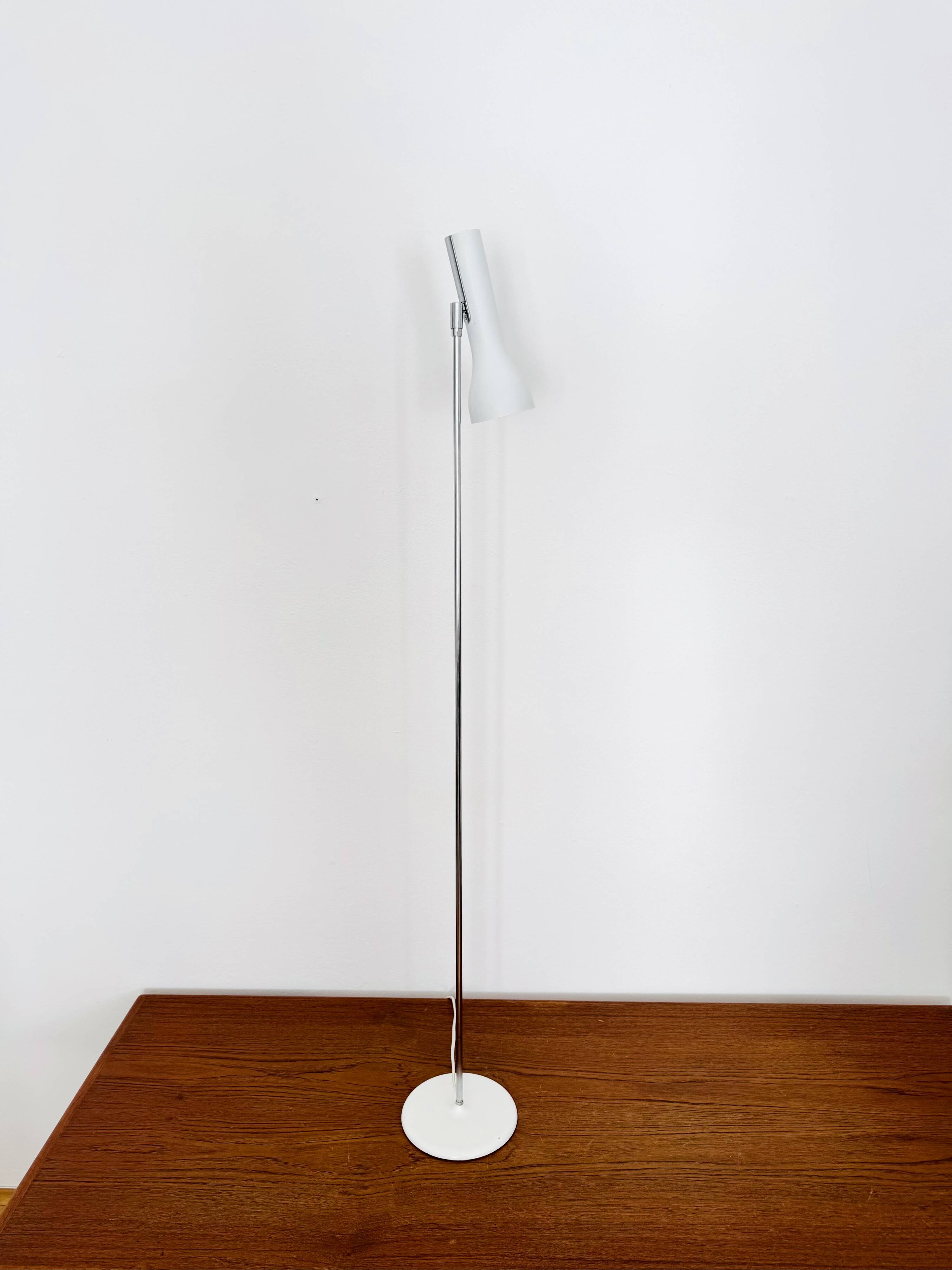 Lampadaire Spot de Swiss Lamps International