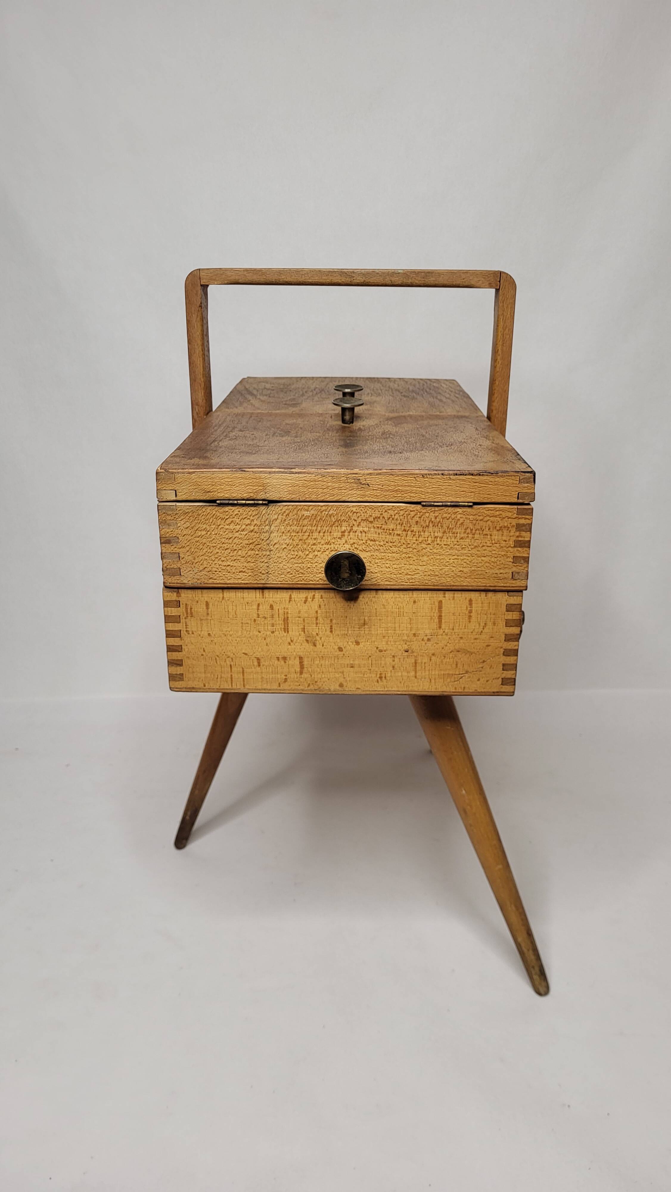 Wooden worker with spindle legs