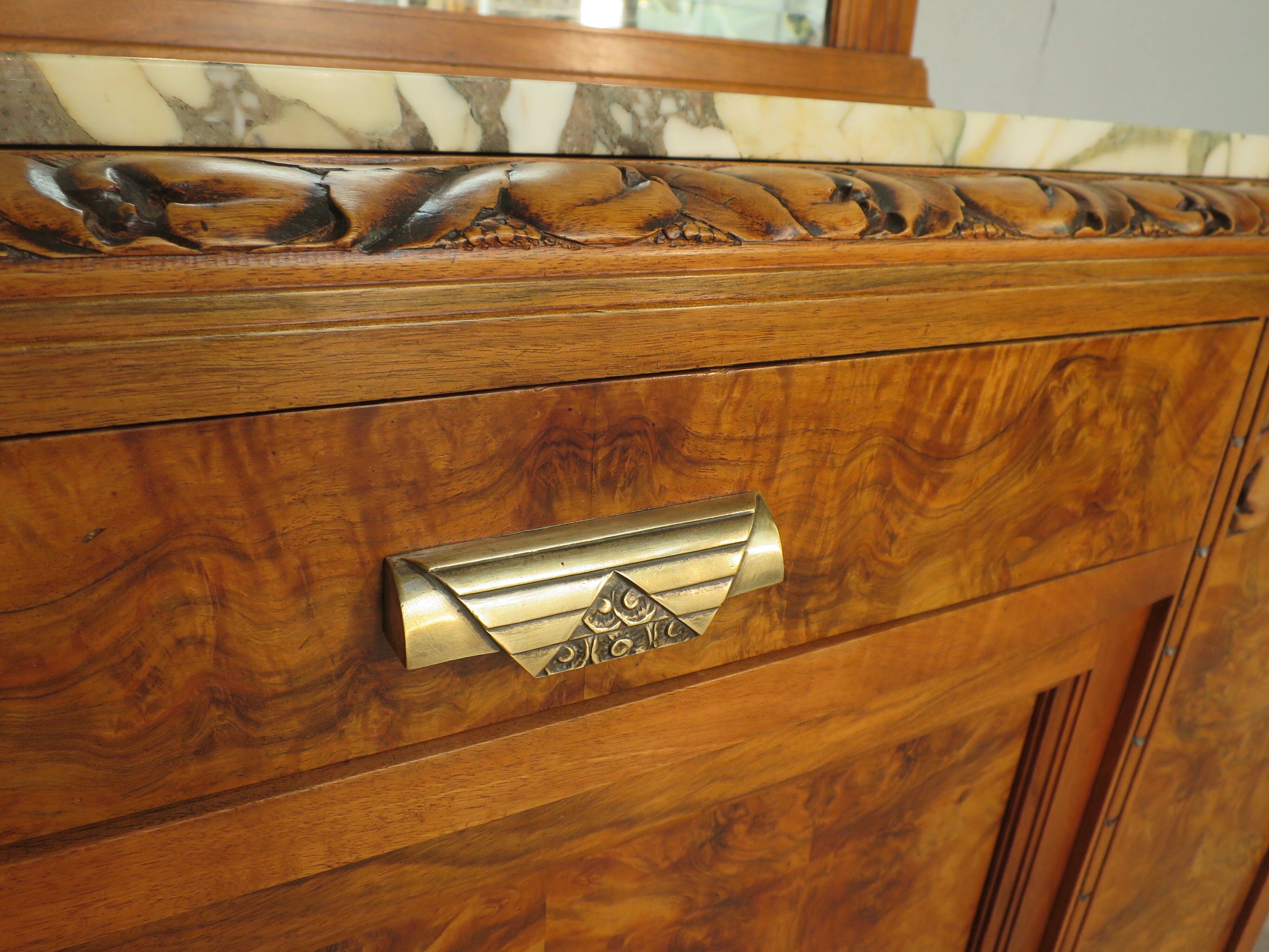 1930s art deco walnut buffet