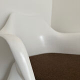 Knol armchair