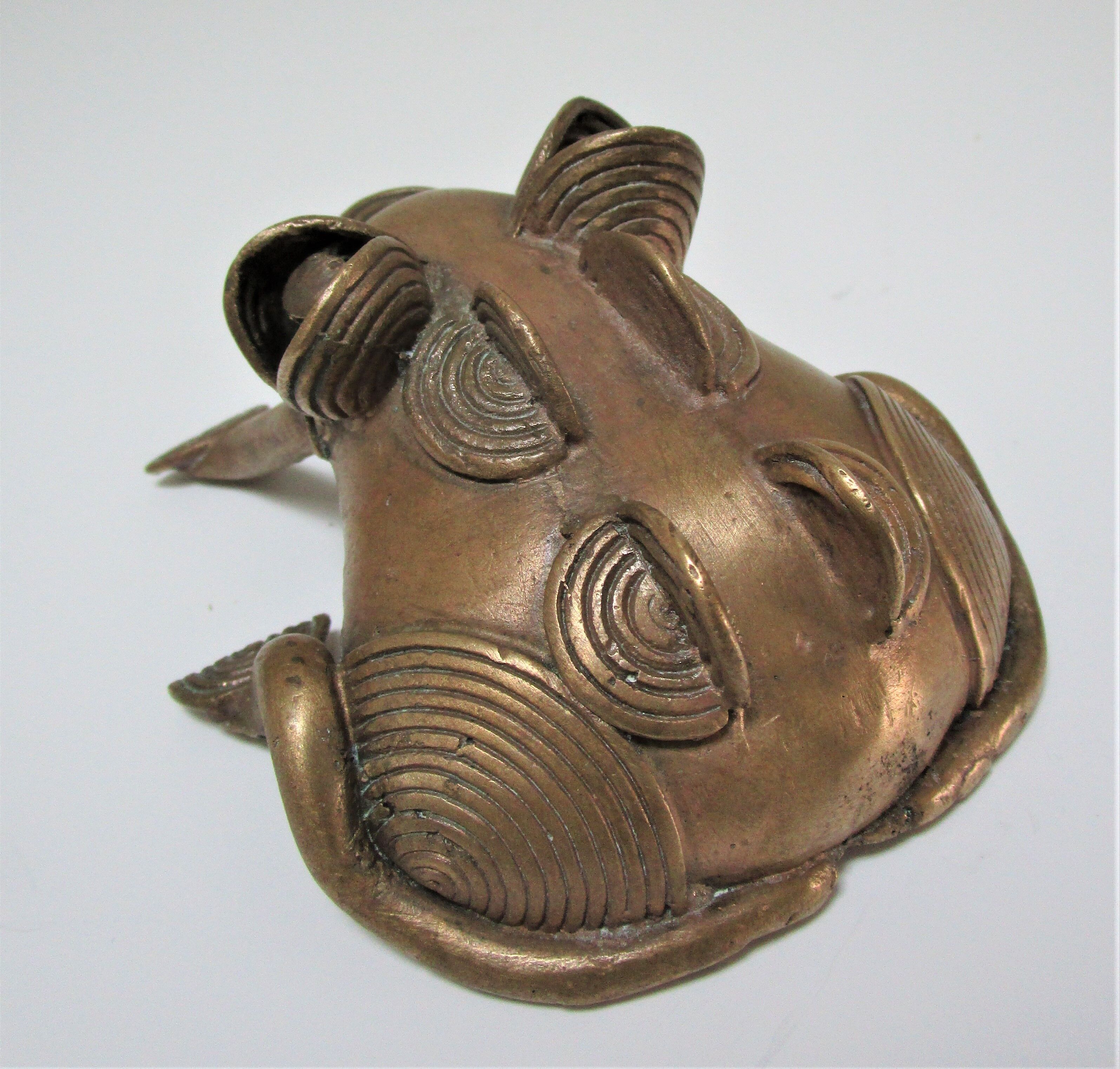 Sculptural frog brass vintage African art