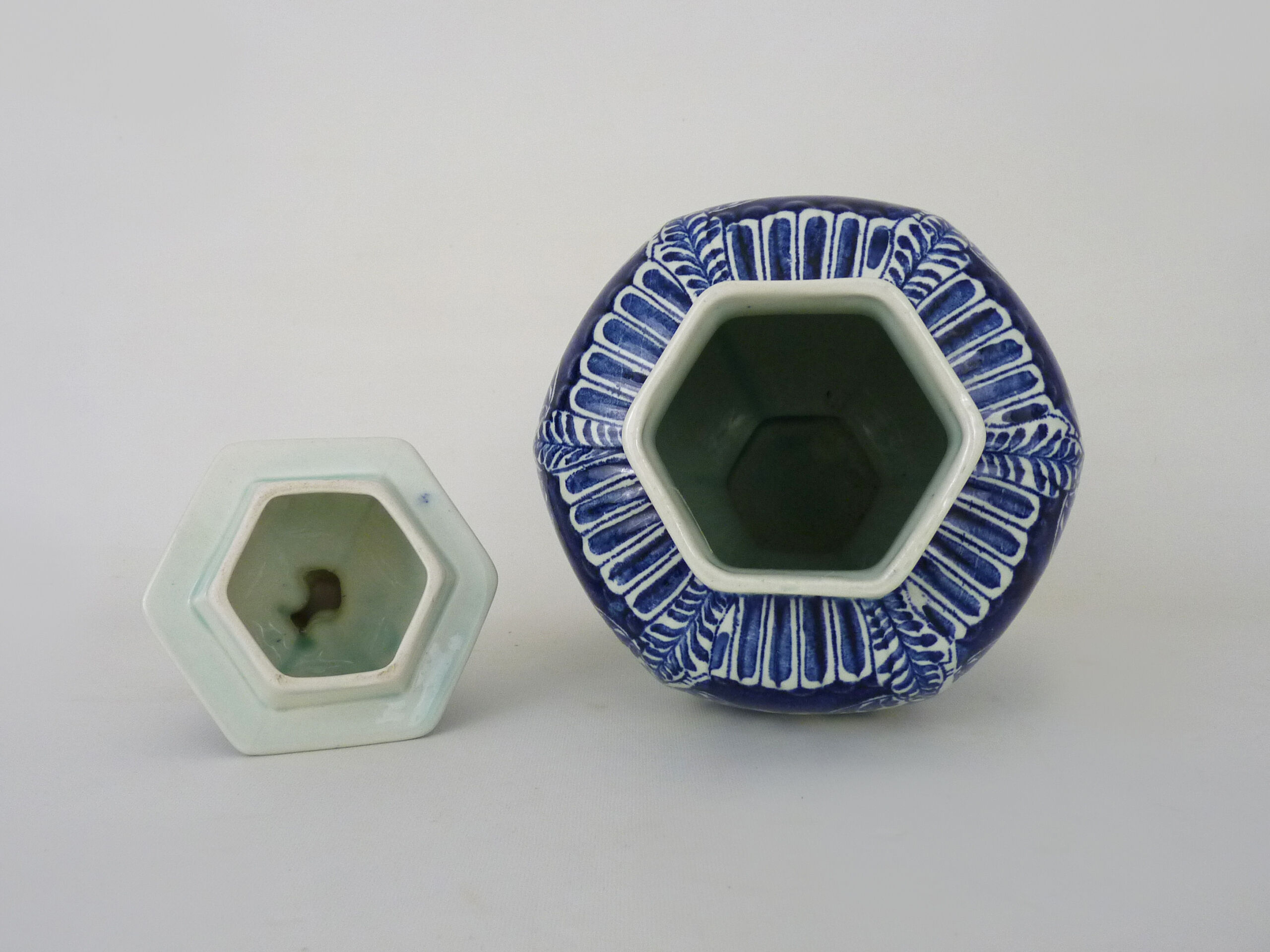 Boch Delfts blue and white sphinx vase, Holland, 50s