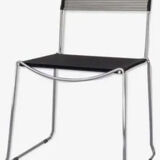 Black scoubidou chairs