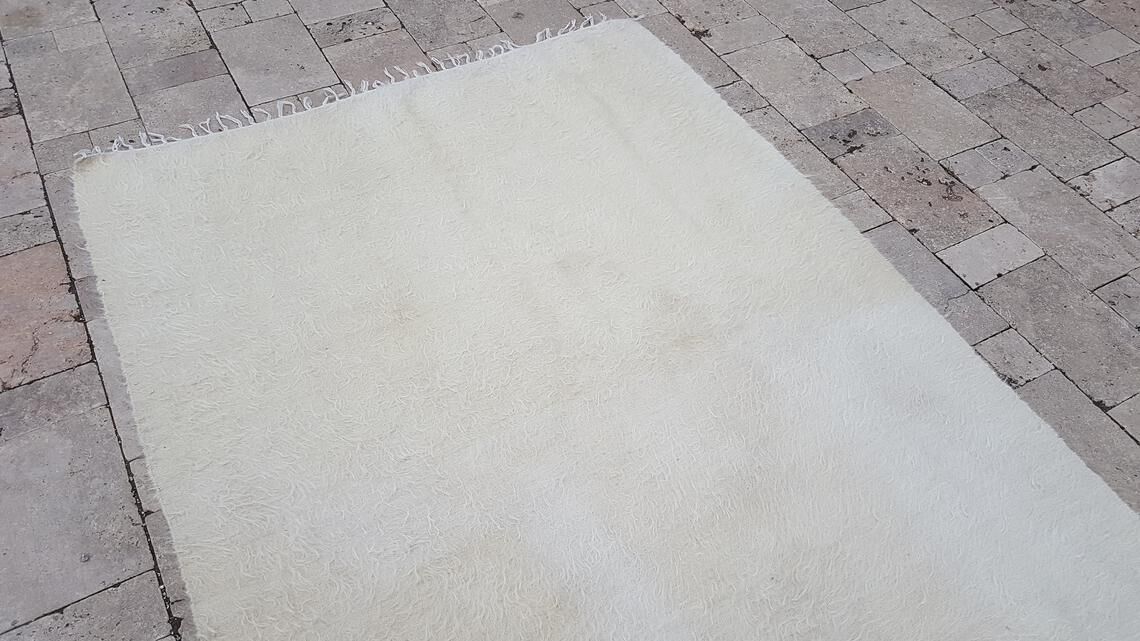 Kilim white carpet 130 x 180 cm