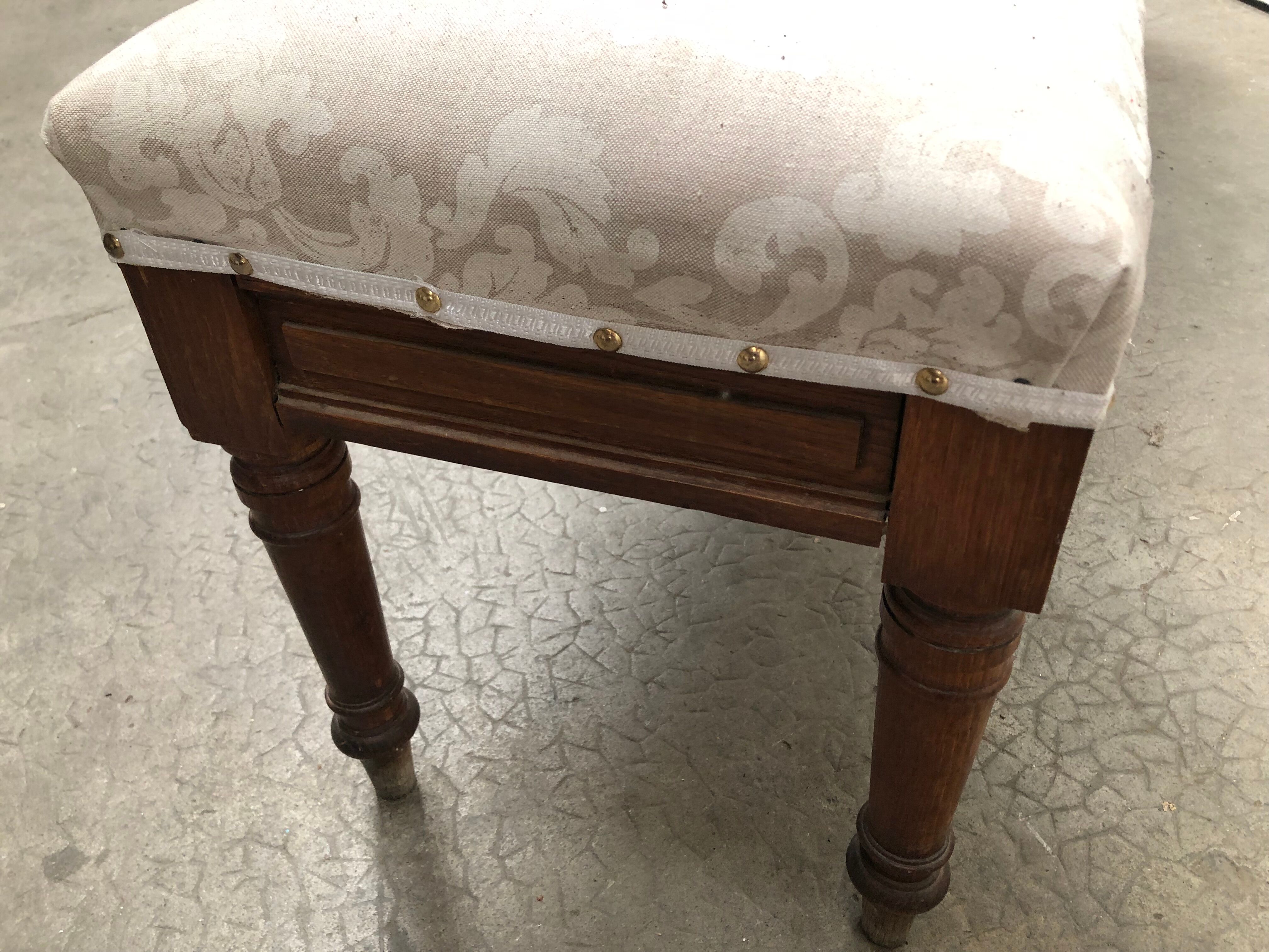 Upholstered bench seat