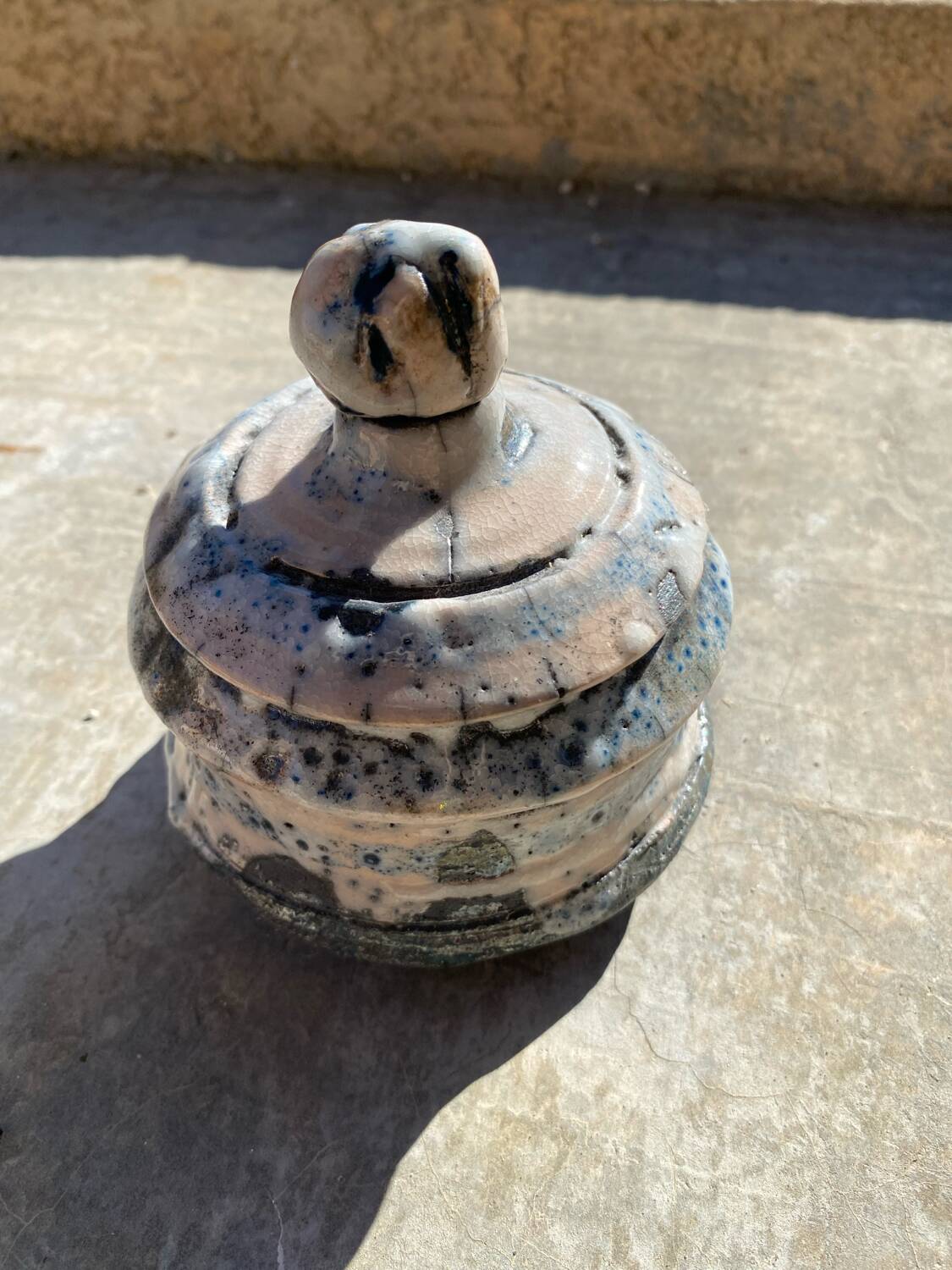 Small pot, decorative glazed