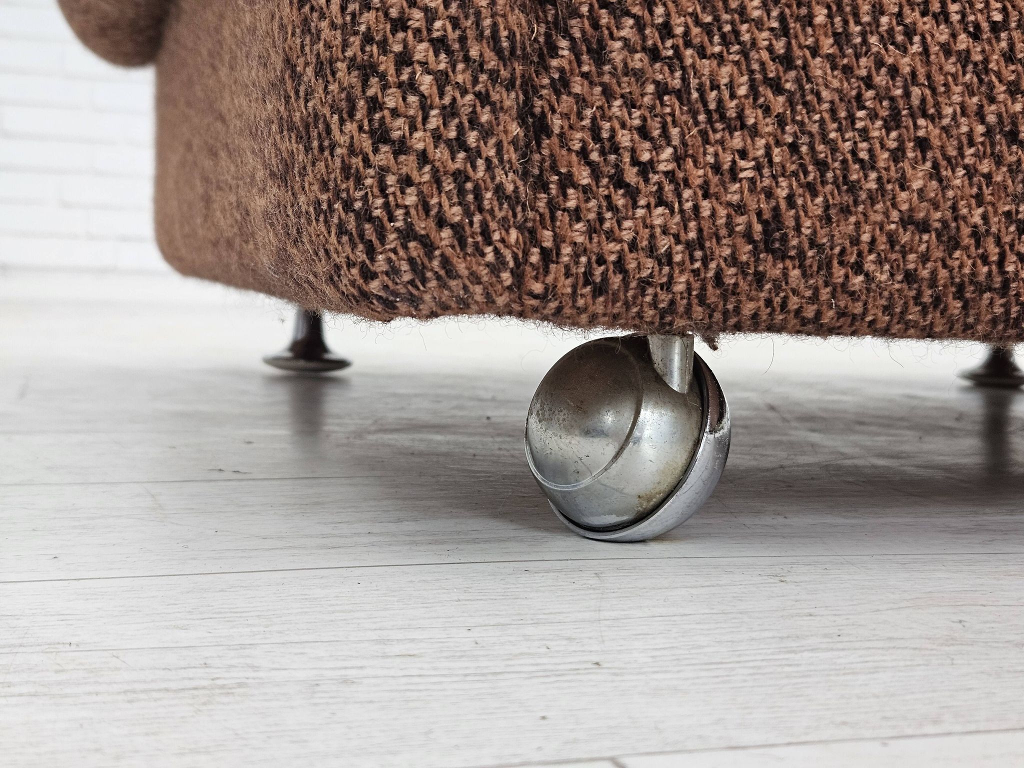 Fauteuil relax danois, revêtement en laine d'origine, années 70