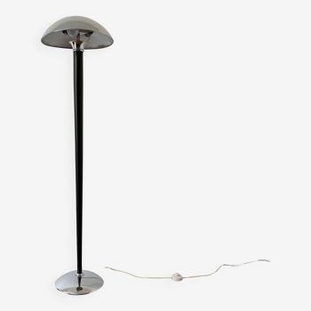 Mushroom liner floor lamp