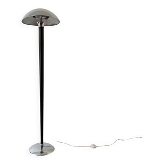 Mushroom liner floor lamp
