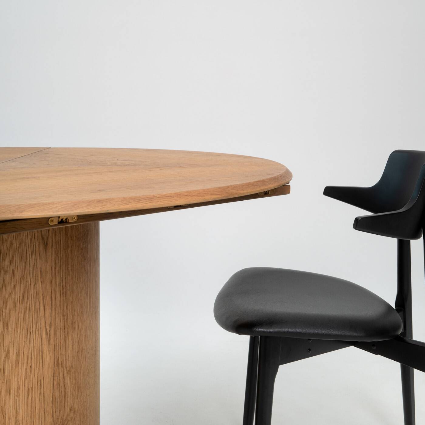 Natural Oak Round/Square Table