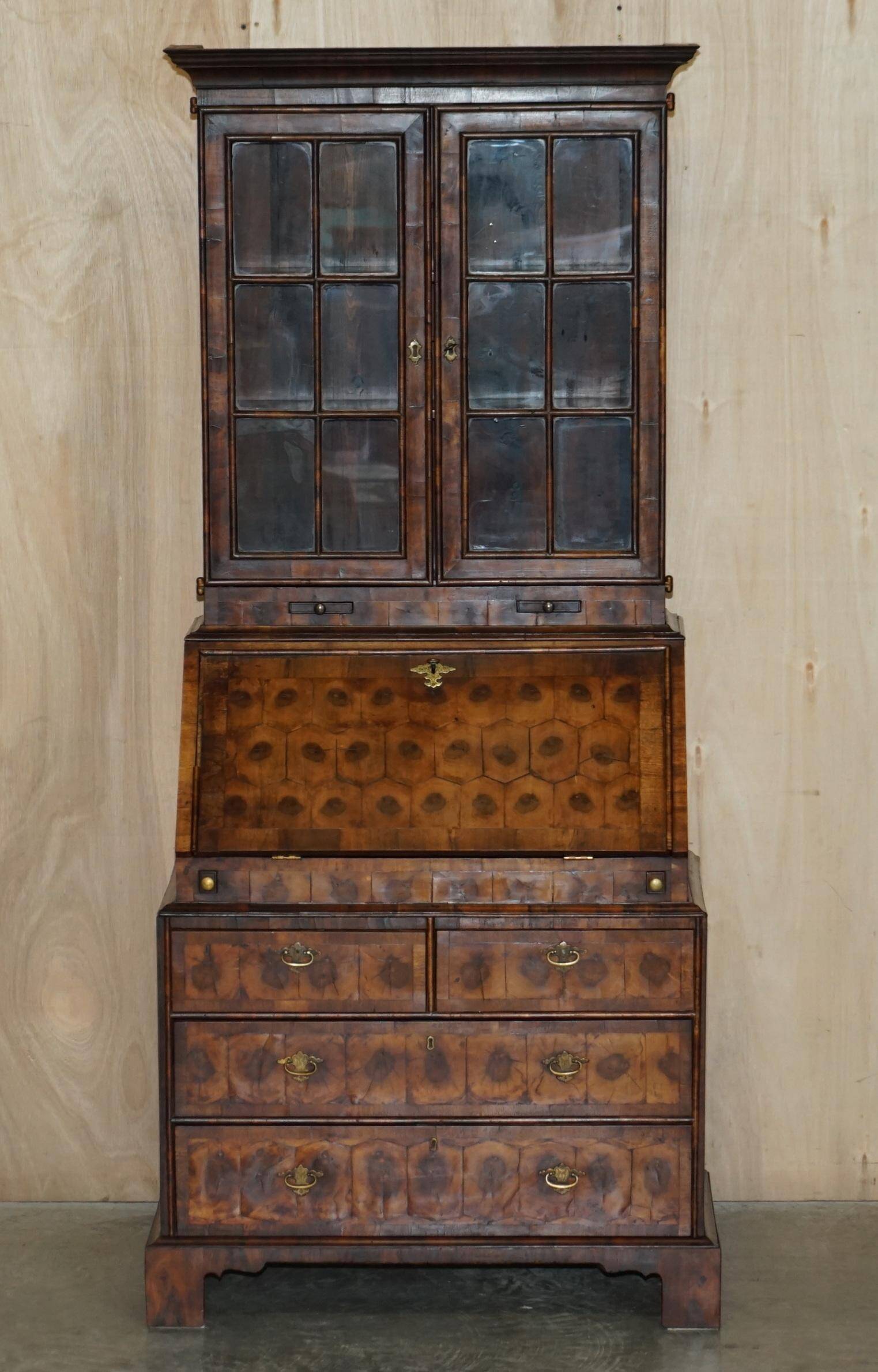 Antique Georgian Display Cabinet in Oyster Veneer circa 1780