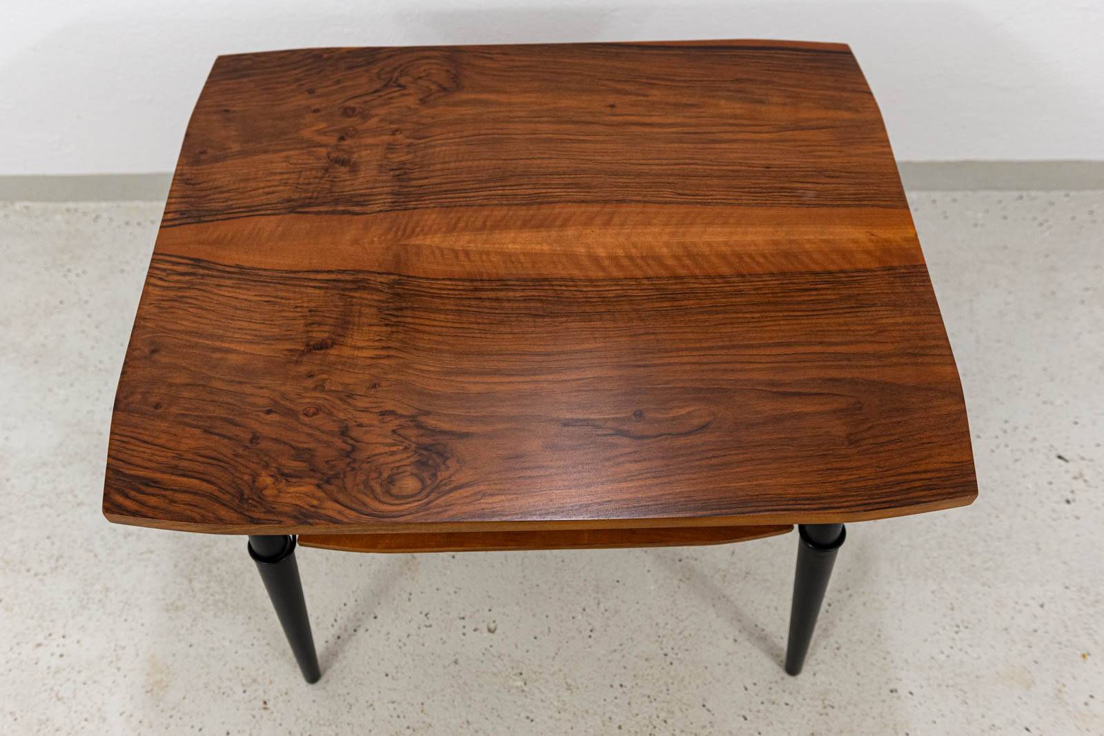 Vintage walnut coffee table, Poland, 1960s